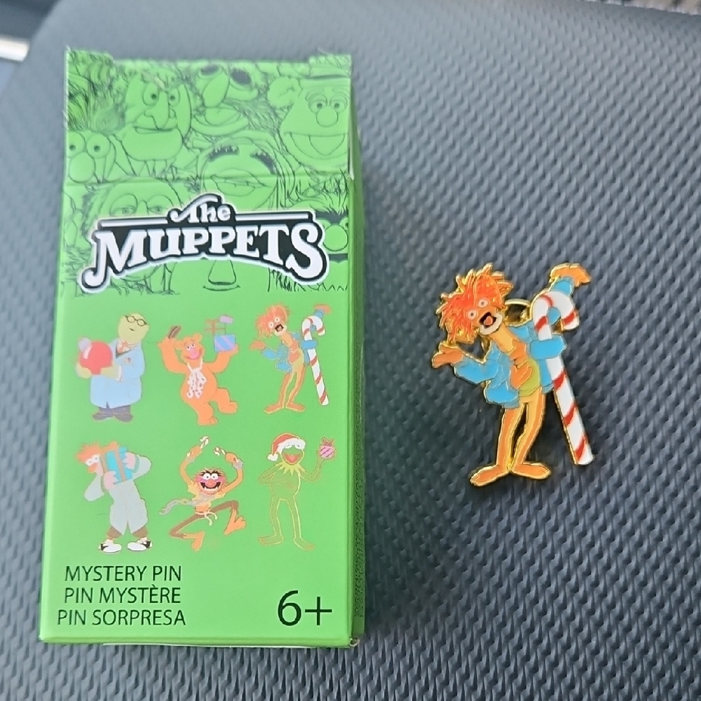 Loungefly Muppets Christmas Pin